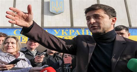 L Ucraina Verso Le Elezioni Zelenskiy Il Comico In Vantaggio Il Bo