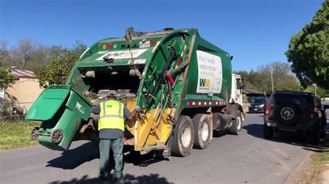 Waste Management Mack Mrmcneilus Heavy Duty Youtube