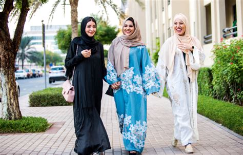 Kuwait Dress Code For Foreigners Male And Female