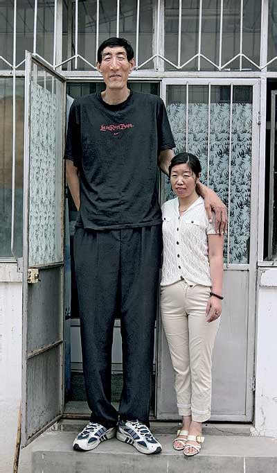 Top 10 Tallest Living Men In The World Digital Mode