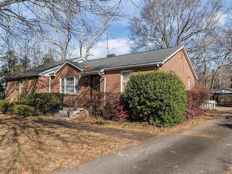 83 E Main St Inman Sc 29349 Zillow