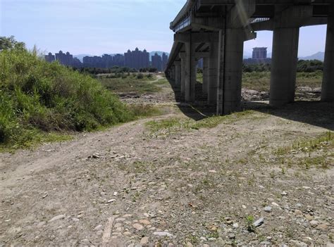 釣魚－新北市鶯歌區大漢溪 三鶯二橋 釣遊＠平凡生活 泰魯閣｜pchome Online 個人新聞台