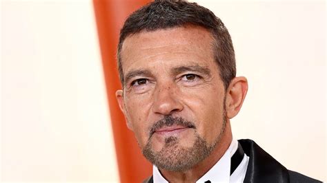 Antonio Banderas On Life After Heart Attack ‘it Was A Knock At The