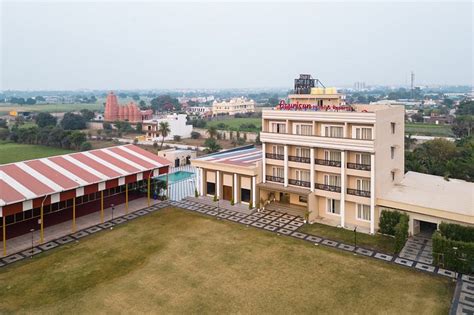 Gaurison Hotel And Resorts Ujjain Índia 105 Fotos Comparação De