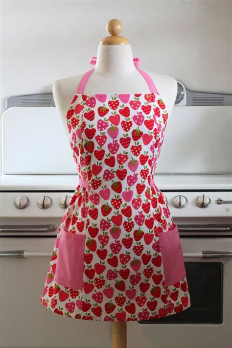 Apron Metro Market Strawberry Full Apron Etsy Apron Fashion My Style