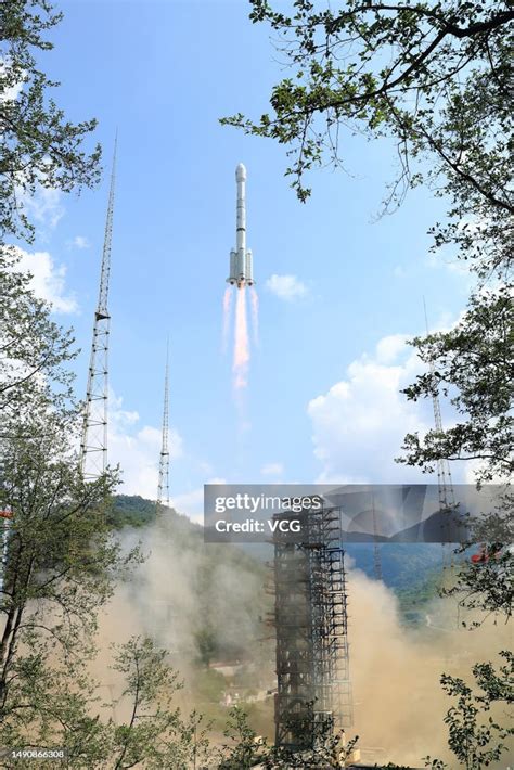 A Long March 3b Carrier Rocket Carrying A New Beidou Navigation News