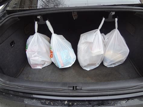 Крючок в багажник от vag — Honda Accord (8G), 2,4 л, 2008 года ...