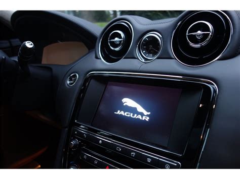 2019 Jaguar XJ: 97 Interior Photos | U.S. News