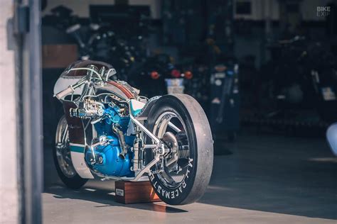 Vroomagazine Harley Davidson Sportster Pocta Lodi Lamborghini Riva