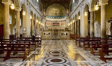 Rome Visite des temples souterrains de la basilique Saint Clément