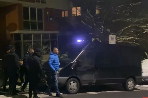 Oglasila Se Policija Nakon Pucnjave U Sarajevu U Kojoj Su Povrije Ene