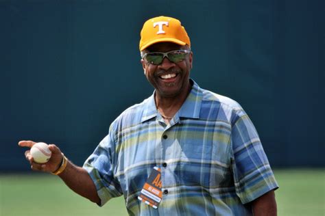 Photos Condredge Holloway Throws First Pitch At Vols Baseball Game