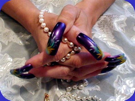 Extreme Nail Art Funnilogy