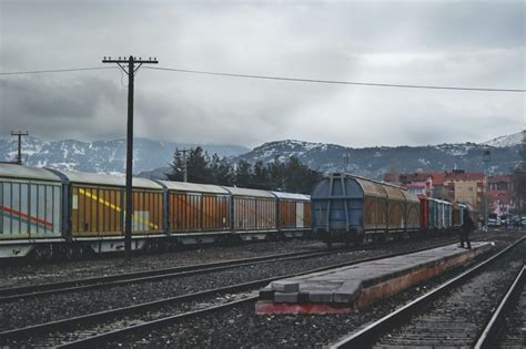 | Types of Freight Trains: Definition and Use of Modern Rail Cars