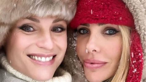 Michelle Hunziker Difende Ilary Blasi Con La Vecchia Foto In