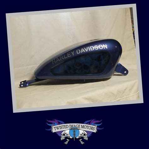 Turn Heads As Your Custom Pearlescent Harley Davidson Tank Changes