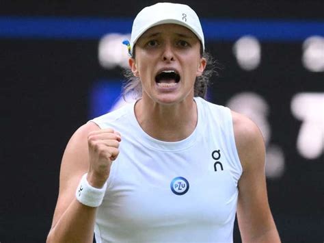 Swiatek Svitolina Win Wimbledon Epics As Curfew Halts Djokovic