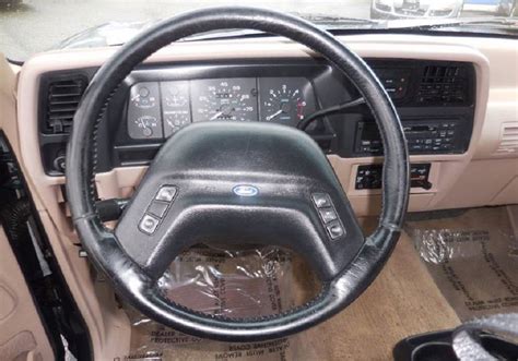 1993 Ford Explorer Interior