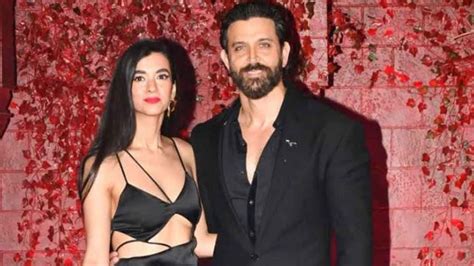 Hrithik Roshan Drops A Flirty Comment On Rumoured Gf Saba Azad S Hot