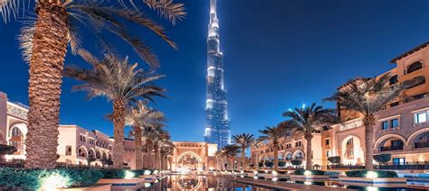 5 Amazing Hotels With Burj Khalifa View | CuddlyNest