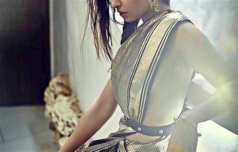 Actress Radhika Apte Hot Images Galleries HD Images