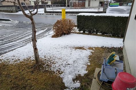 雪が降って溶けた後、、残念な景色だわ😱 トラックの運転手向けの豆知識をコラムを通してお知らせ 茨城でドライバーの求人なら有限会社山王運送