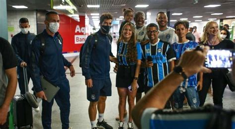 Confira onde assistir Bahia x Grêmio ao vivo pela Série B