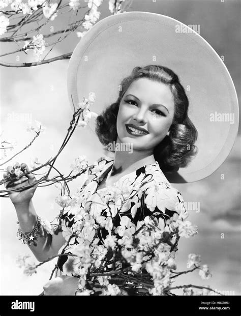 Holiday Inn Marjorie Reynolds 1942 Stock Photo Alamy