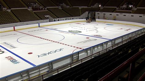 Ice Installed For Admirals At Their New Home The Uw Milwaukee Panther