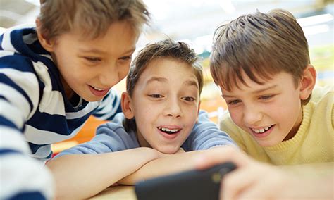 Cómo Fomentar La Curiosidad En Tu Hijo En La Escuela