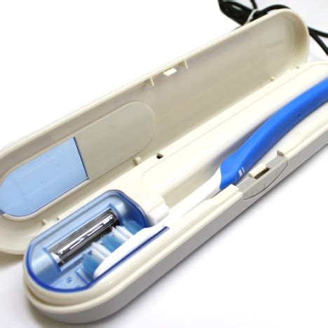 UV Toothbrush Sanitizer Case | Ubergizmo