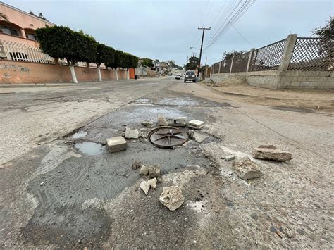 Vecinos deben soportar fétidos olores en la Mazatlán de Rosarito