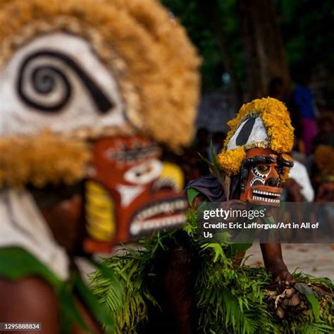 papua  guinea mask stock  high res pictures  images