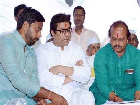 Raj Thackeray राज ठाकरे डॅमेज कंट्रोल मोडमध्ये पुण्यातील तिघांना