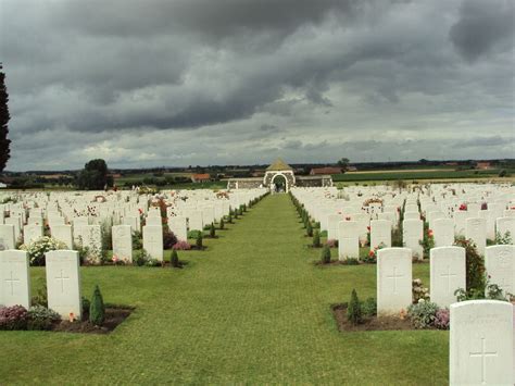 Tyne Cot Flanders The Largest Commonwealth Cemetery In The World