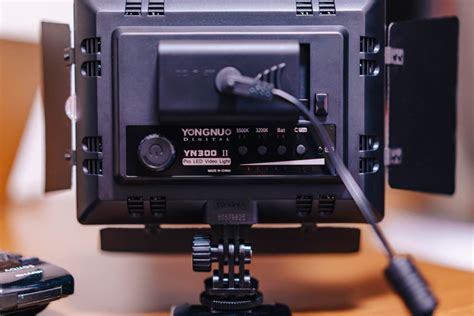 【レビュー】YonguoのビデオライトYN300Ⅱを動画撮影のために購入したぜ！