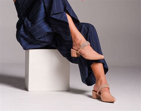Salto Mule Nude Strass Talline Sapatilhas Atacado