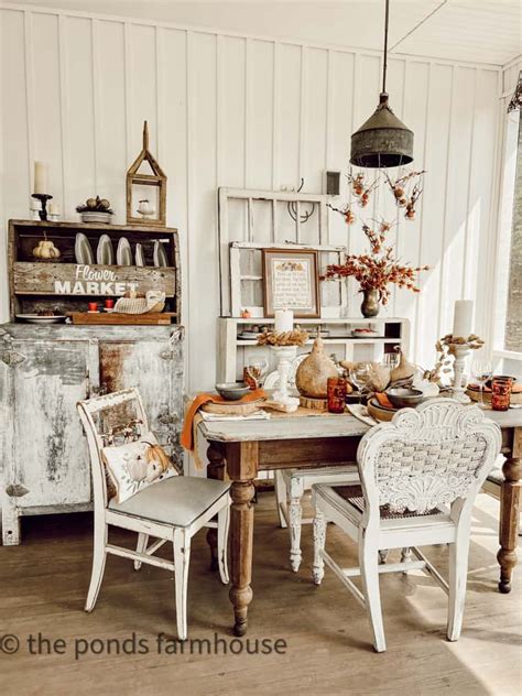 25 Creative Fall Outdoor Decorating Ideas