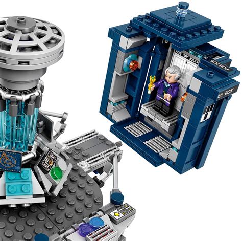 First Official Look at Doctor Who LEGO Set | The Mary Sue