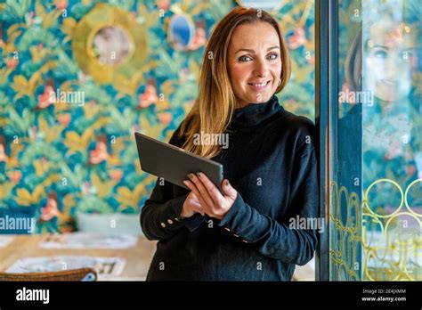 Beautiful Long Haired Blonde Hi Res Stock Photography And Images Alamy