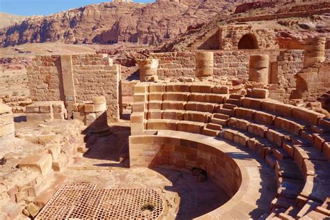 Petra La Super Maravilla Del Mundo Tallada En Una Monta A De Roca