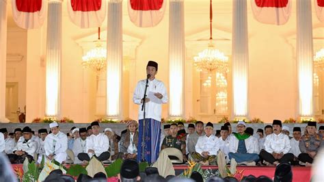 Awali Rangkaian Peringatan Hut Ke Ri Presiden Hadiri Zikir Dan Doa