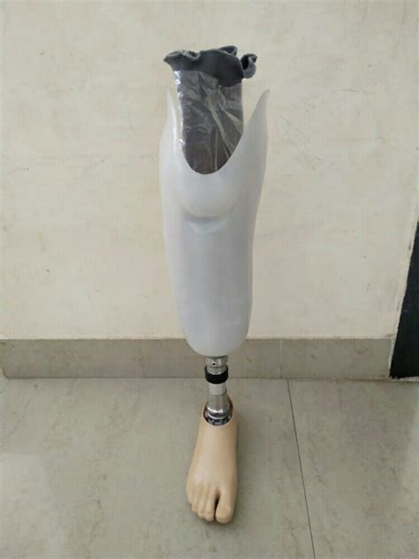 Functional Prosthetic Below Knee Prosthesis Exo Skeketal TT Prosthesis