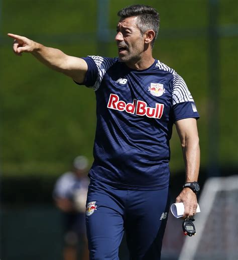 A declaração de Pedro Caixinha para o confronto entre Bragantino x