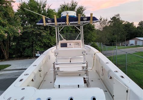 2002 Boston Whaler 270 Outrage Center Console For Sale Yachtworld