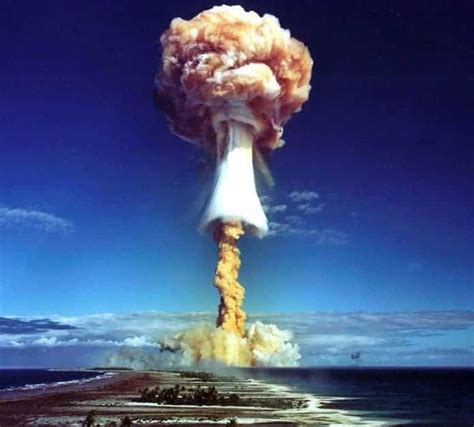 Photographs Of The Frightening Strength Of Nuclear Weapons From The Bikini Atoll Tests