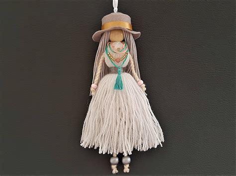 Macrame Doll, Small Wall Decor Macrame Ornament, Hanging Yarn ...