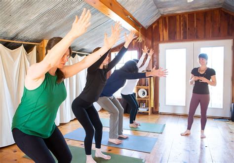 Aligning Breath with Movement | Om Yoga Magazine