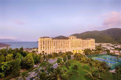Nha Trang Marriott Resort & Spa, Hon Tre Island di Nha Trang | Harga ...