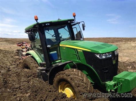 John Deere Stuck In Mud